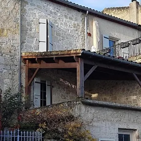 D'artagnan Apartment *