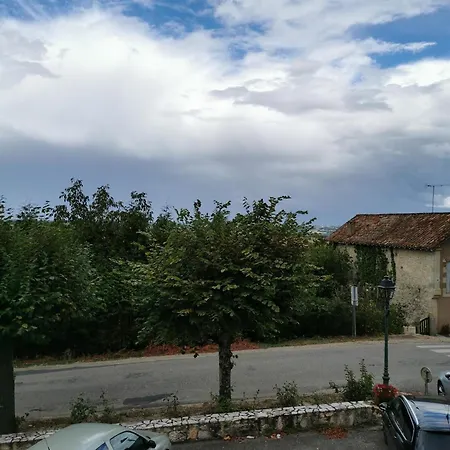 D'artagnan Apartment *